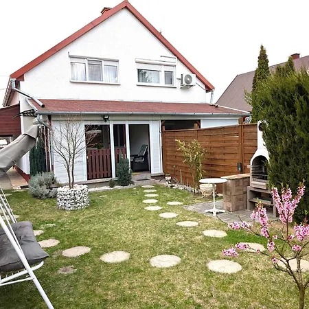 In 54058 * بالاتونفينيفيس