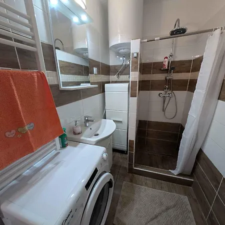 In 54058 * Balatonfenyves