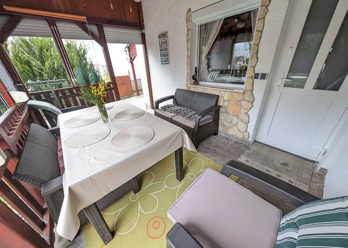 Casa de Férias In 54058 Balatonfenyves